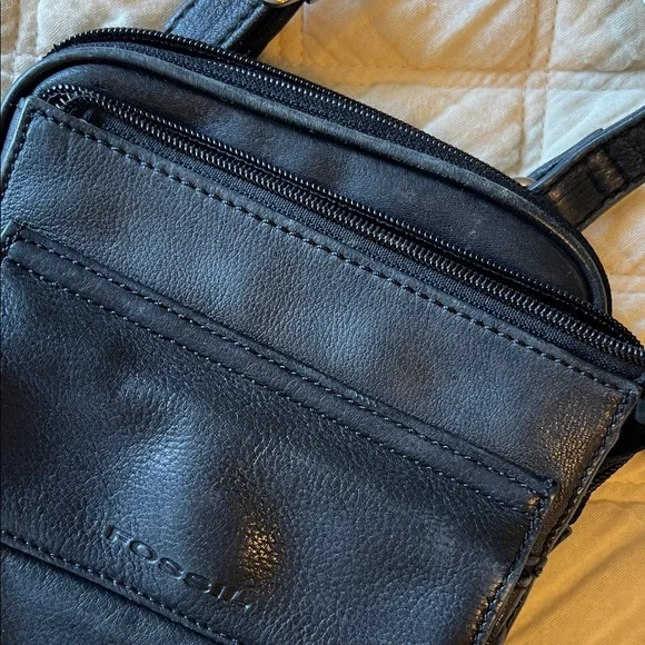 FOSSIL Black Leather Crossbody Bag - Picture 9 of 9